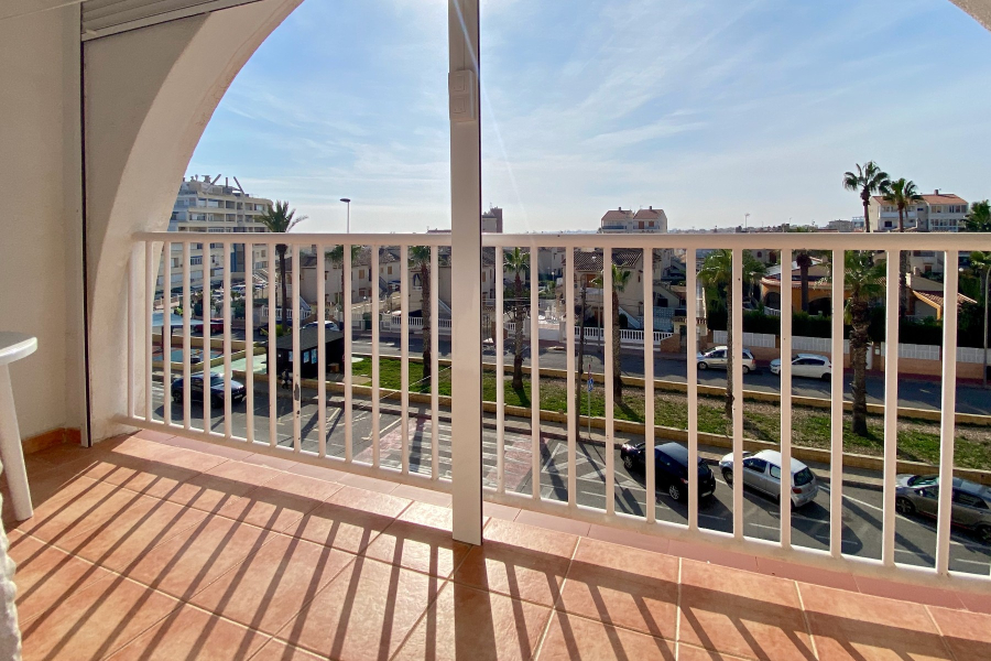 Resale - Apartment/Bungalow - Torrevieja  - Lomas del Mar