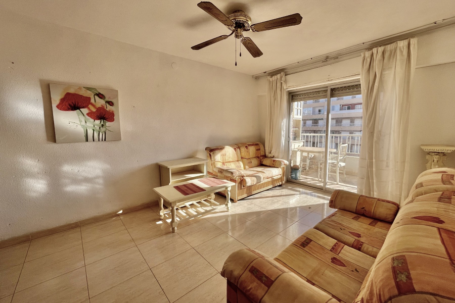 Resale - Lägenhet / Bungalow  - Orihuela Costa - Punta Prima