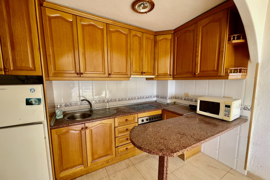 Resale - Lägenhet / Bungalow  - Orihuela Costa - Punta Prima