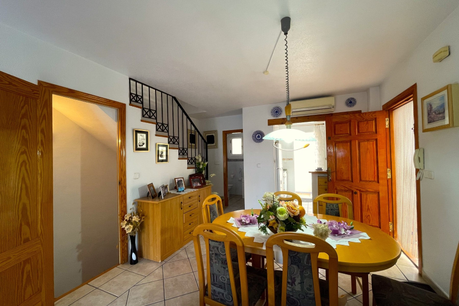 Resale - Villa - Torrevieja  - Cabo Cervera