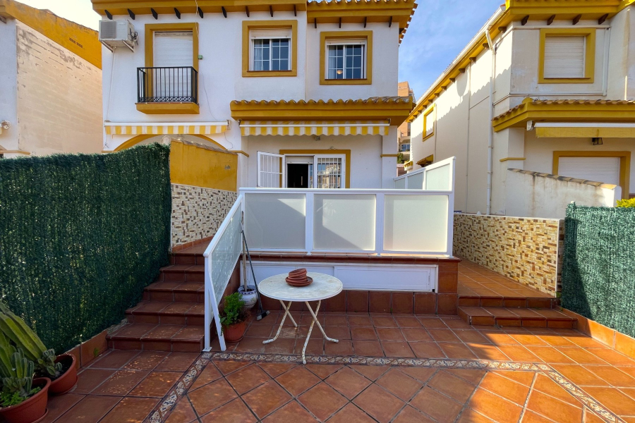 Resale - Villa - Torrevieja  - Cabo Cervera