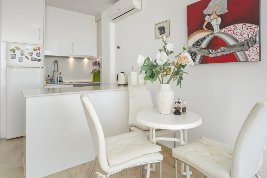 Resale - Lägenhet / Bungalow  - Torrevieja  - Cabo Cervera