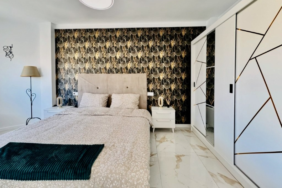 Resale - Apartment/Bungalow - Torrevieja  - La Mata