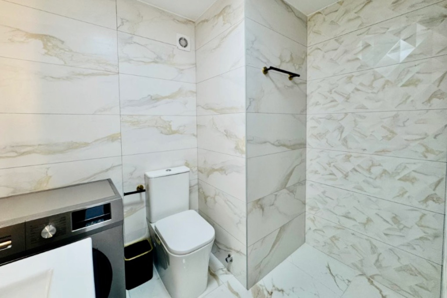 Resale - Apartment/Bungalow - Torrevieja  - La Mata