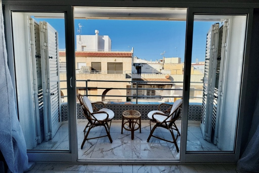Resale - Apartment/Bungalow - Torrevieja  - La Mata