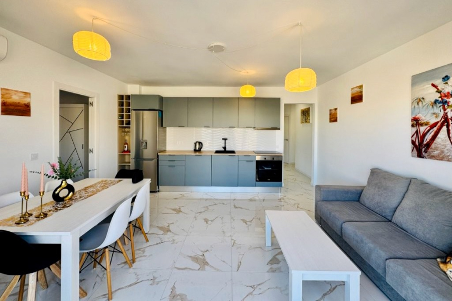 Resale - Apartment/Bungalow - Torrevieja  - La Mata