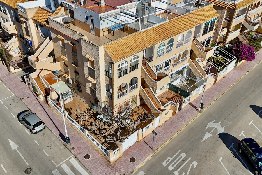 Resale - Apartamento/Bungalow - Torrevieja  - La Mata