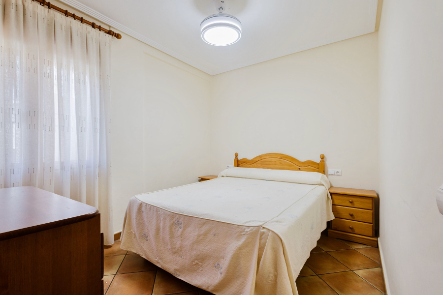 Resale - Apartamento/Bungalow - Torrevieja  - La Mata