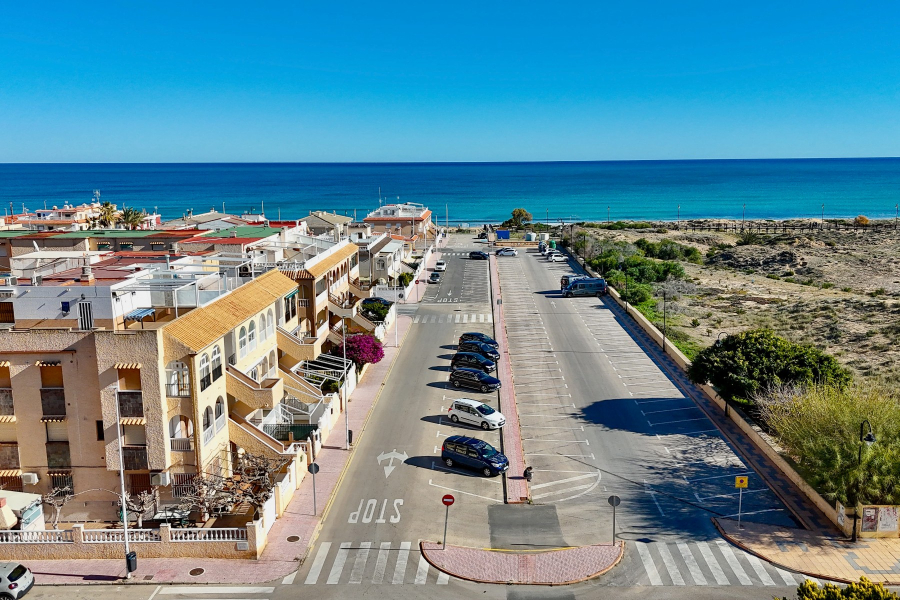 Resale - Apartamento/Bungalow - Torrevieja  - La Mata