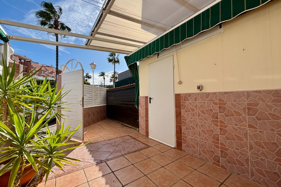 Resale - Apartamento/Bungalow - Torrevieja  - La Mata