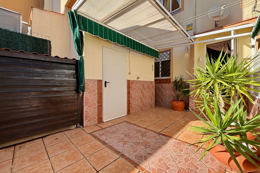 Resale - Apartamento/Bungalow - Torrevieja  - La Mata