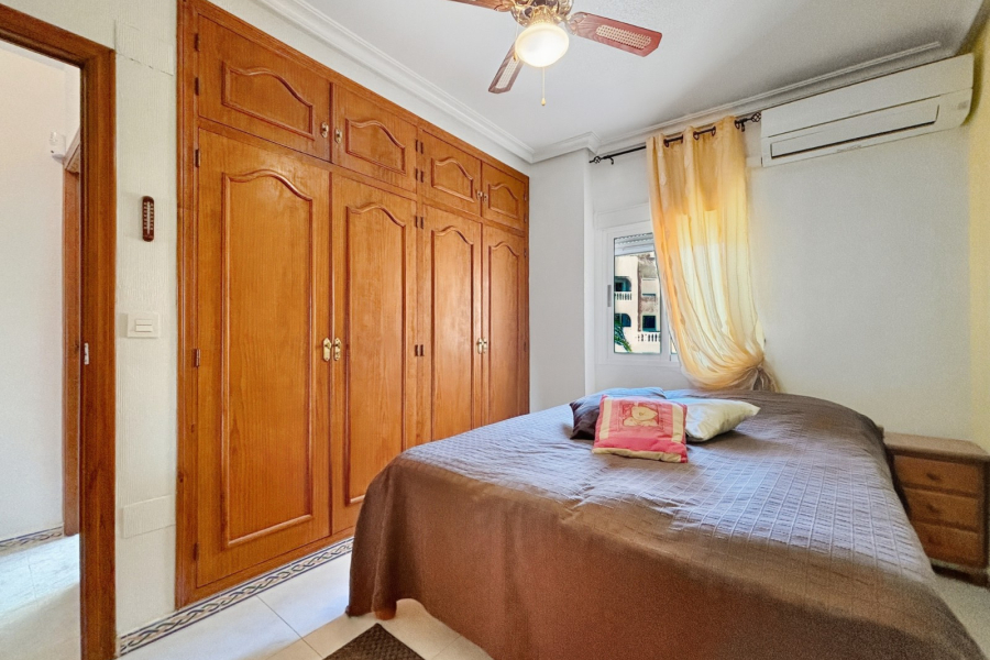 Resale - Apartamento/Bungalow - Torrevieja  - La Mata