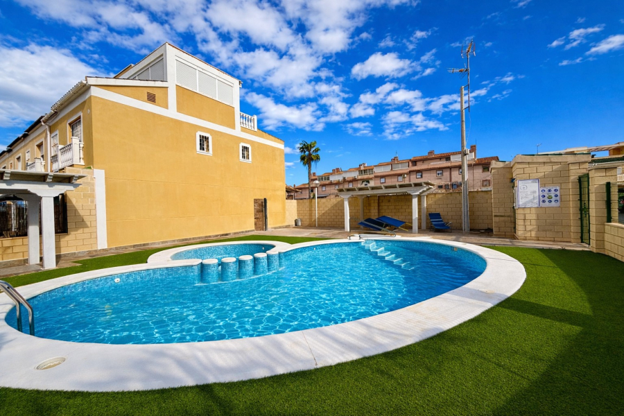 Resale - Townhouse / Duplex - Torrevieja  - Torreblanca