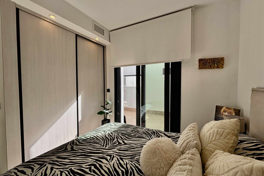 Resale - Lägenhet / Bungalow  - Guardamar del Segura - Los Secanos