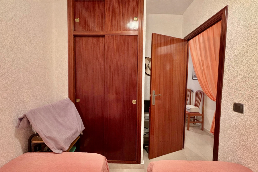 Resale - Apartamento/Bungalow - Torrevieja  - La Mata