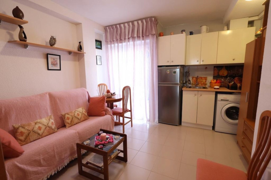 Resale - Apartamento/Bungalow - Torrevieja  - La Mata