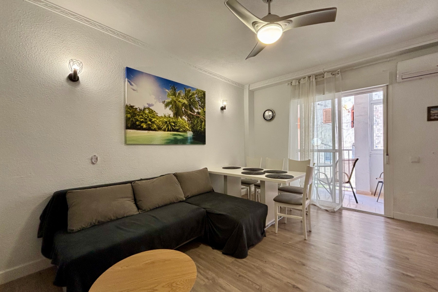 Resale - Apartamento/Bungalow - Torrevieja  - Lomas del Mar