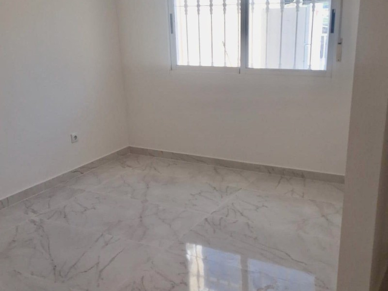 Resale - Radhus / Duplex - Torrevieja  - Aguas Nuevas