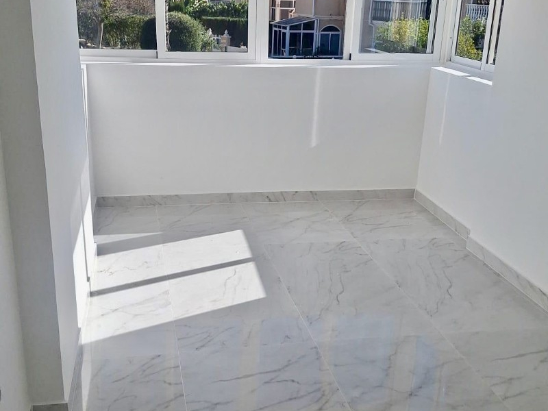 Resale - Radhus / Duplex - Torrevieja  - Aguas Nuevas