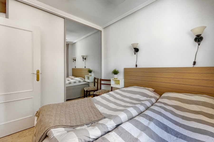 Resale - Apartment/Bungalow - Torrevieja  - La Mata