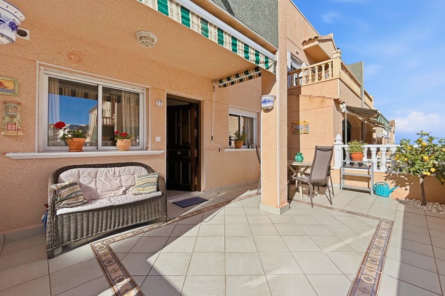 Resale - Apartment/Bungalow - Torrevieja  - La Mata