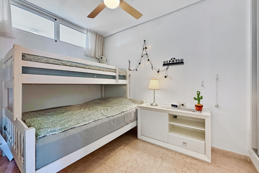 Resale - Apartment/Bungalow - Torrevieja  - La Mata