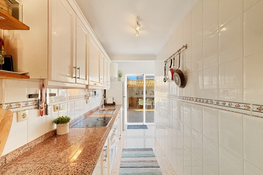 Resale - Apartment/Bungalow - Torrevieja  - La Mata