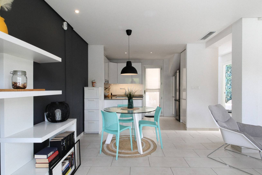 Resale - Townhouse / Duplex - Torrevieja  - Aguas Nuevas