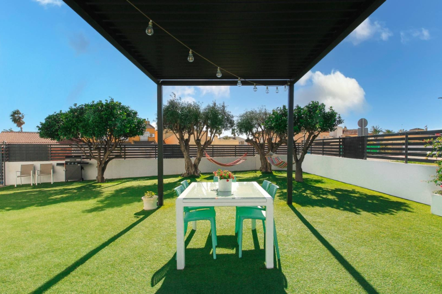 Resale - Townhouse / Duplex - Torrevieja  - Aguas Nuevas