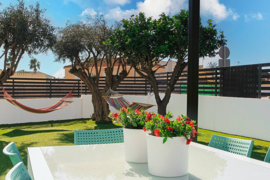 Resale - Townhouse / Duplex - Torrevieja  - Aguas Nuevas