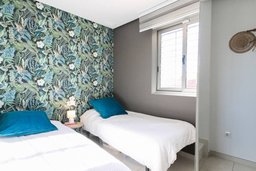 Resale - Townhouse / Duplex - Torrevieja  - Aguas Nuevas