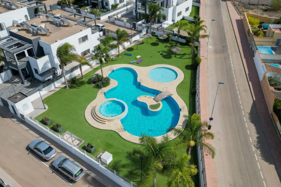 Resale - Townhouse / Duplex - Torrevieja  - Aguas Nuevas