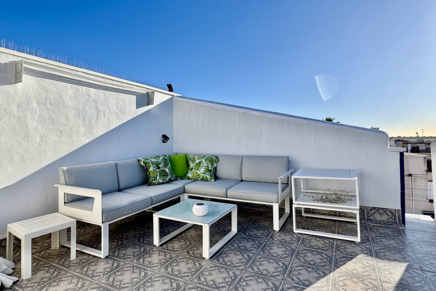 Resale - Lägenhet / Bungalow  - Torrevieja  - La Rosaleda - Los Frutales