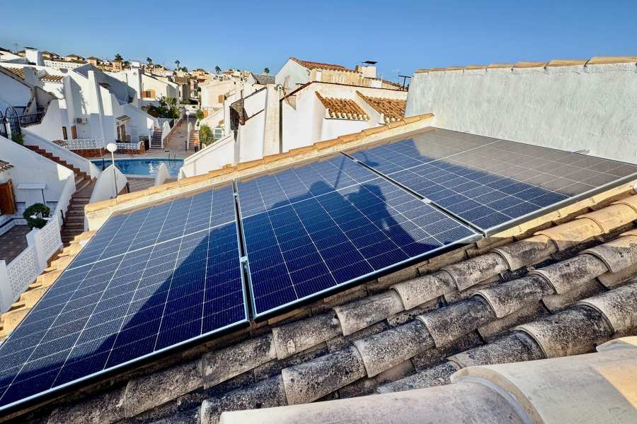 Resale - Lägenhet / Bungalow  - Torrevieja  - La Rosaleda - Los Frutales