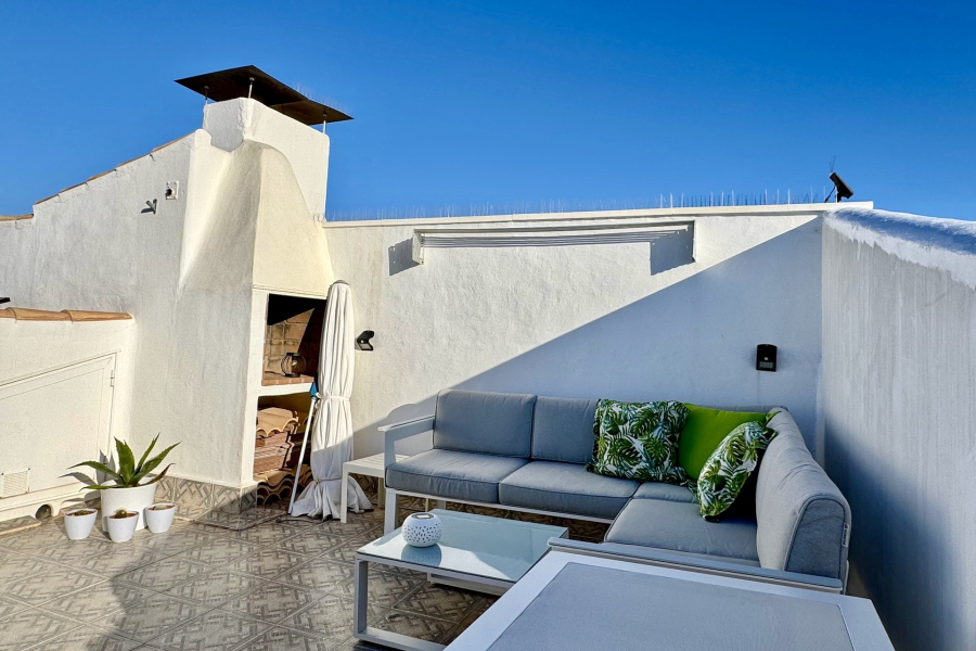 Resale - Lägenhet / Bungalow  - Torrevieja  - La Rosaleda - Los Frutales