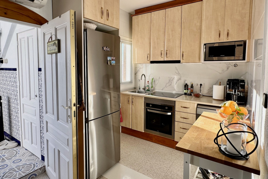 Resale - Lägenhet / Bungalow  - Torrevieja  - La Rosaleda - Los Frutales