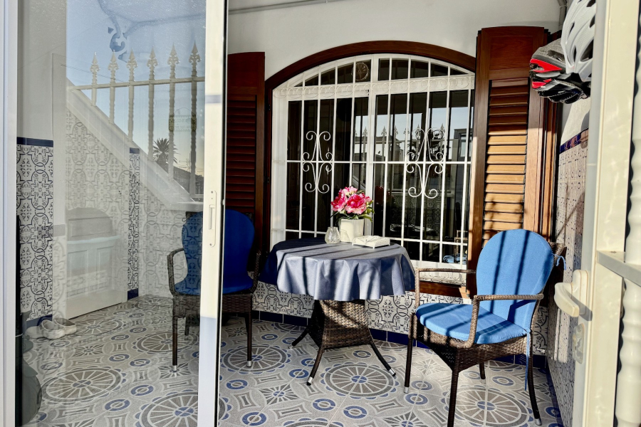 Resale - Lägenhet / Bungalow  - Torrevieja  - La Rosaleda - Los Frutales