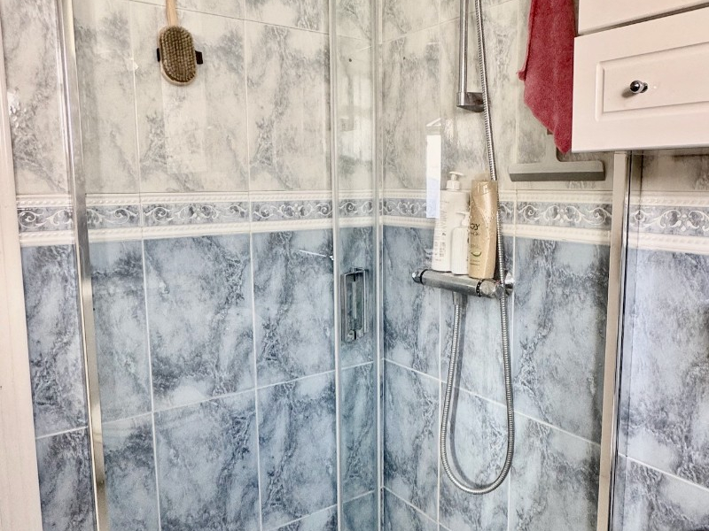 Resale - Lägenhet / Bungalow  - Torrevieja  - La Rosaleda - Los Frutales