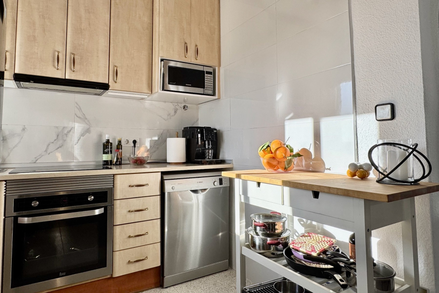 Resale - Lägenhet / Bungalow  - Torrevieja  - La Rosaleda - Los Frutales