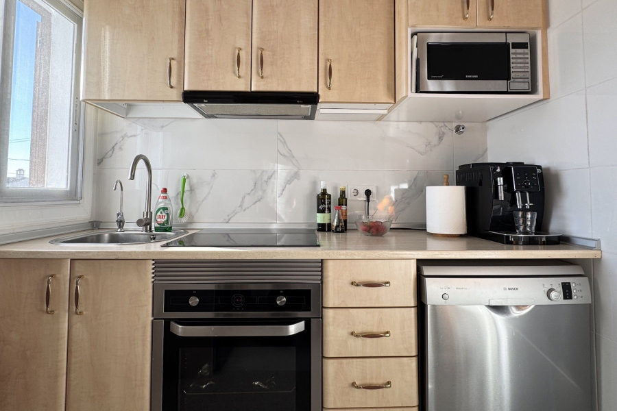 Resale - Lägenhet / Bungalow  - Torrevieja  - La Rosaleda - Los Frutales