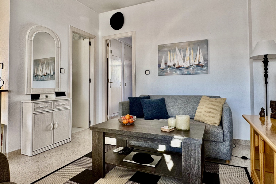 Resale - Lägenhet / Bungalow  - Torrevieja  - La Rosaleda - Los Frutales