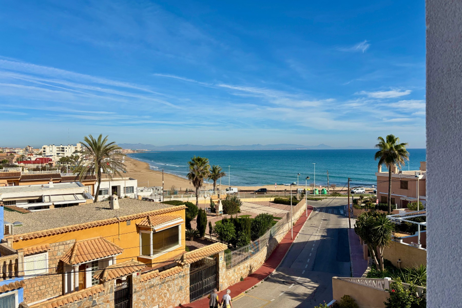 Resale - Radhus / Duplex - Torrevieja  - La Mata