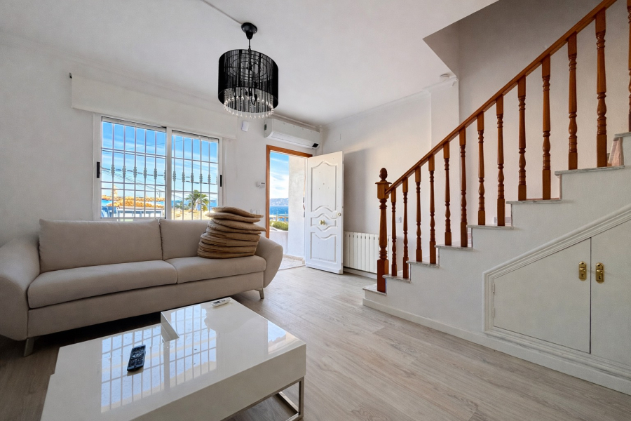 Resale - Radhus / Duplex - Torrevieja  - La Mata
