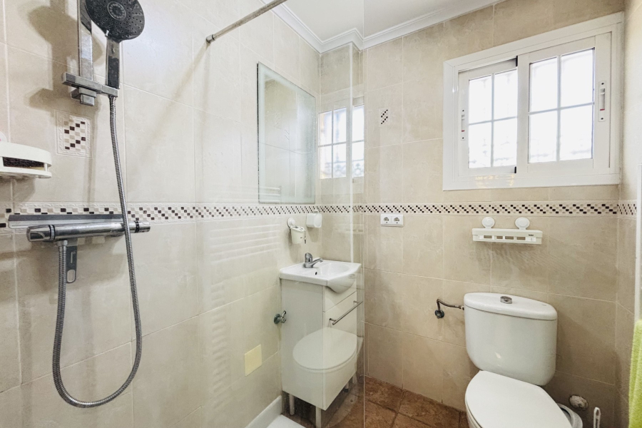 Resale - Villa - Guardamar del Segura - El Raso