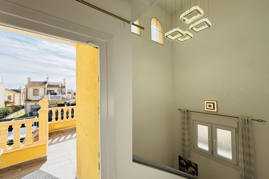 Resale - Villa - Guardamar del Segura - El Raso