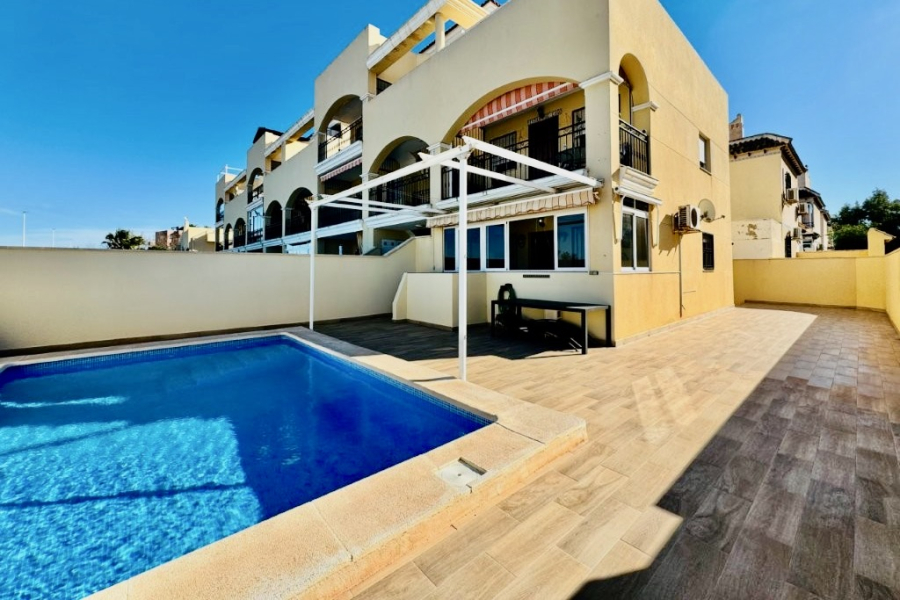 Resale - Lägenhet / Bungalow  - Torrevieja  - La Mata