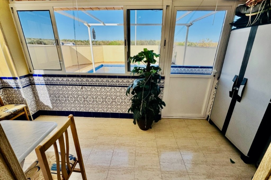 Resale - Lägenhet / Bungalow  - Torrevieja  - La Mata
