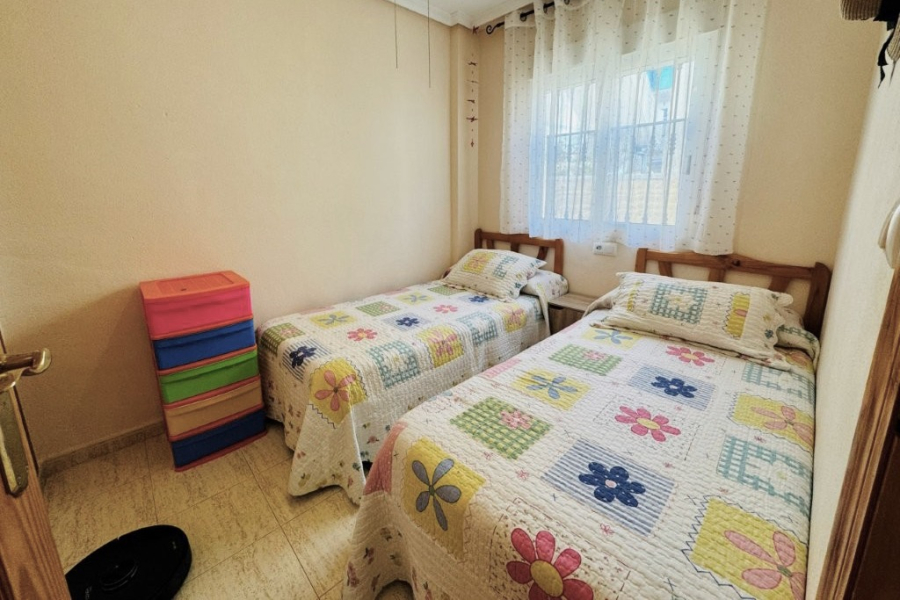 Resale - Lägenhet / Bungalow  - Torrevieja  - La Mata
