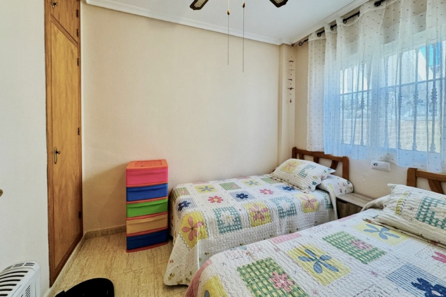 Resale - Lägenhet / Bungalow  - Torrevieja  - La Mata