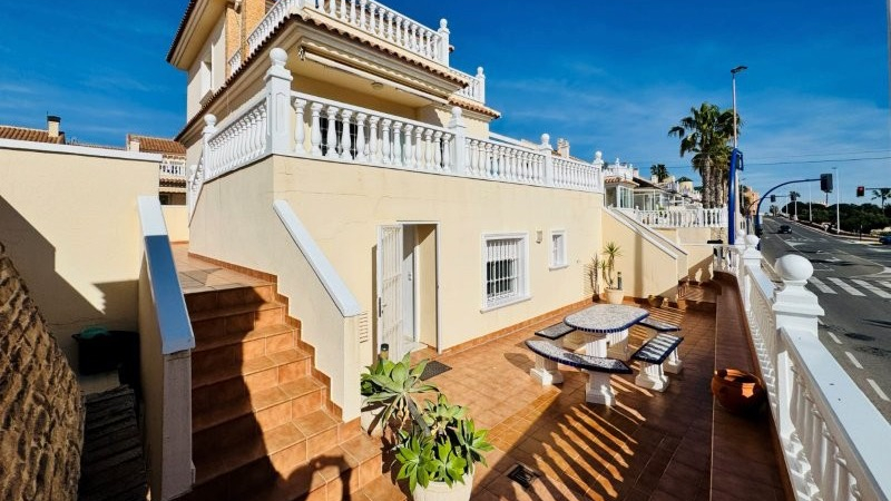 Radhus / Duplex - Resale - Torrevieja  - Torre del Moro